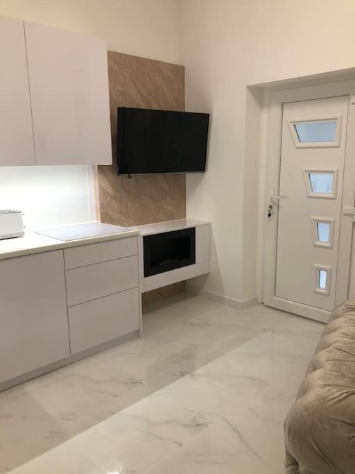 Colton West Deluxe Apartment Budapest Ngoại thất bức ảnh